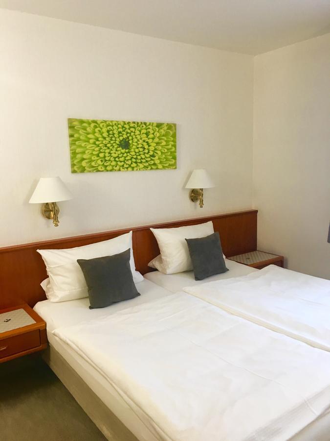 Hotel Garni Vierjahreszeiten Bad Staffelstein Eksteriør bilde